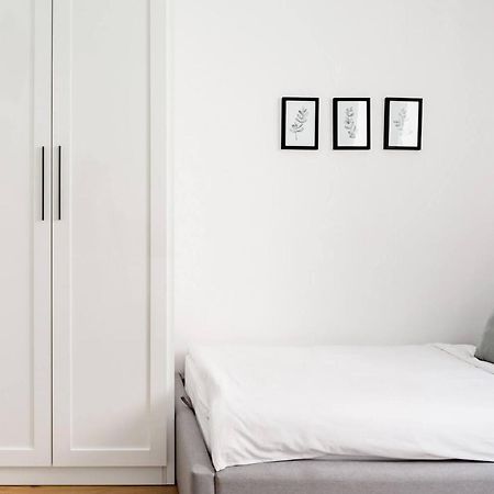 Hostgost Selected Suites - Molerova 9 Belgrád Kültér fotó