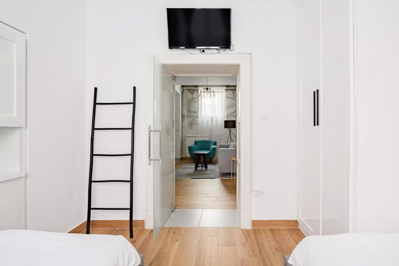 Hostgost Selected Suites - Molerova 9 Belgrád Kültér fotó