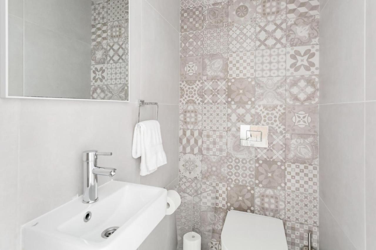 Hostgost Selected Suites - Molerova 9 Belgrád Kültér fotó